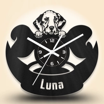 Dalmata kutyafejes fa falióra