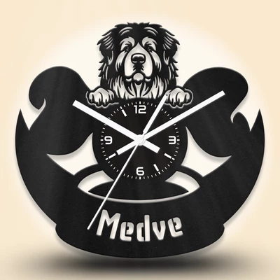 Kaukázusi kutyafejes fa falióra