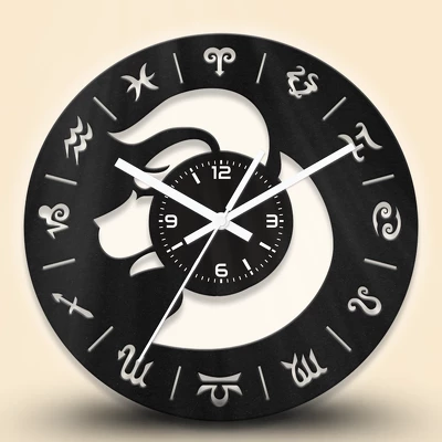 Bika - Csillagjegyes fa falióra