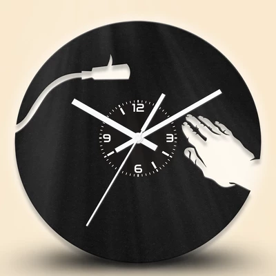 Lemezjátszós fa falióra