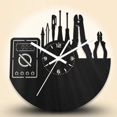 Villanyszerelő fa falióra