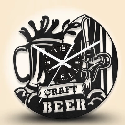 Kézműves sörös fa falióra