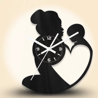 Babaköszöntő fa falióra