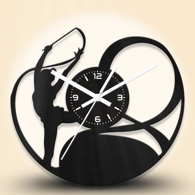 Szertornász fa falióra