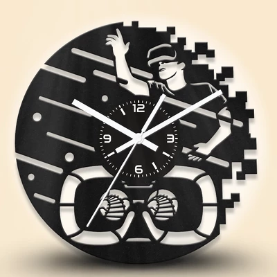 Virtuális valóság fa falióra