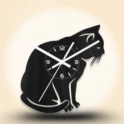 Macskás fa falióra