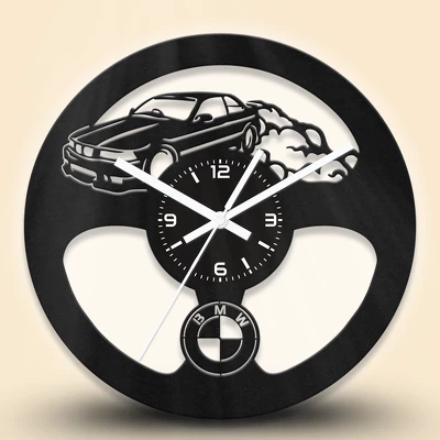 BMW autós fa falióra