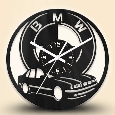BMW autós fa falióra