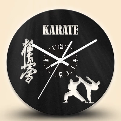 Karate fa falióra