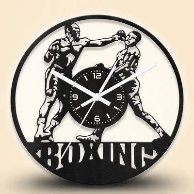 Bokszoló fa falióra