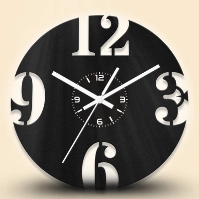 Klasszikus fa falióra