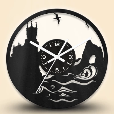 Kastély fa falióra