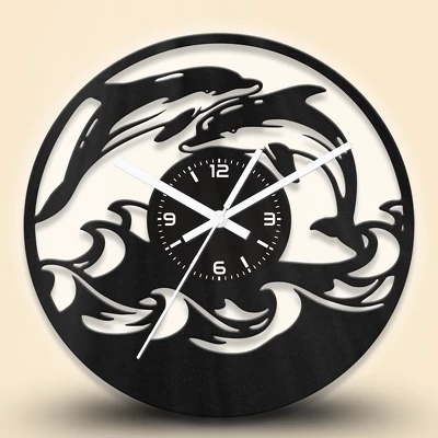 Delfines fa falióra