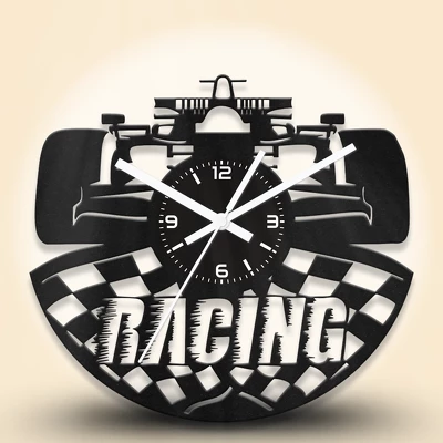 Forma 1 autós fa falióra