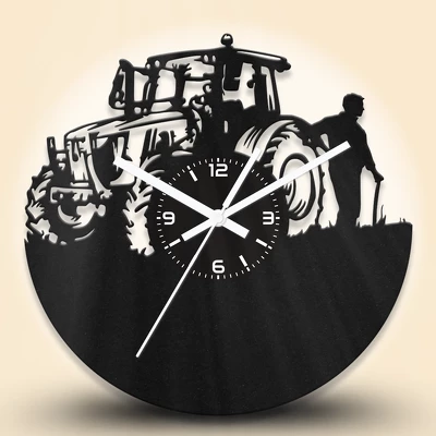 Traktoros fa falióra