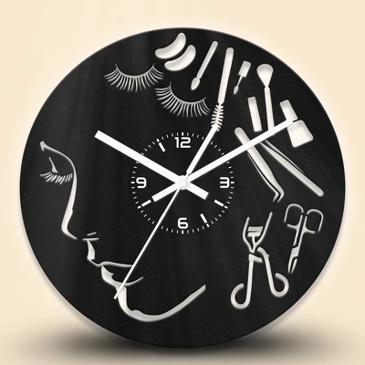 Szempilla stylist fa falióra