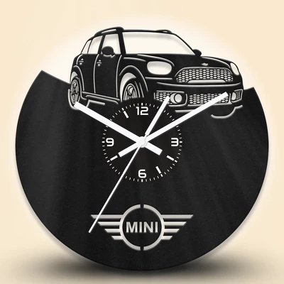 Mini Countryman autós fa falióra