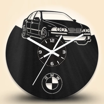 BMW M5 autós fa falióra