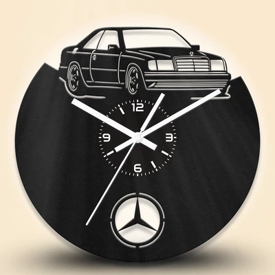 Mercedes-Benz 200 (W124) autós fa falióra