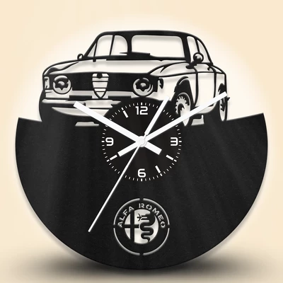 Alfa Romeo Giulia Super autós fa falióra