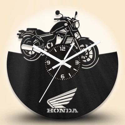 Honda CMX500 Rebel motoros fa falióra