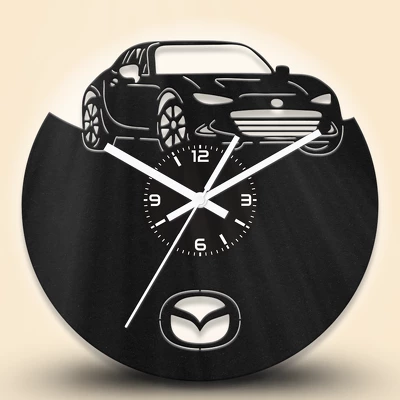 Mazda MX5 autós fa falióra