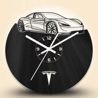 Tesla Roadster autós fa falióra