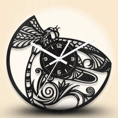 Szitakötős fa falióra