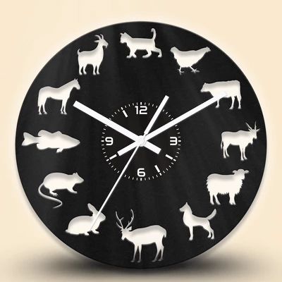 Állatos fa falióra