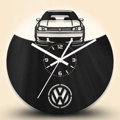 Volkswagen Golf fa autós falióra