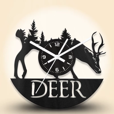 Absztrakt szarvasos fa falióra