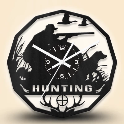 Vadászkutyás fa falióra