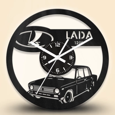 Lada 1200 autós fa falióra