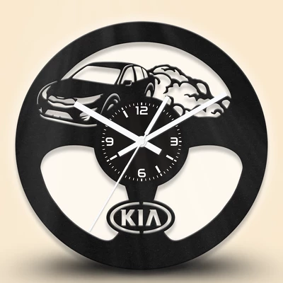 Kia autós fa falióra