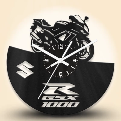 Suzuki GSX-R 1000 motoros fa falióra