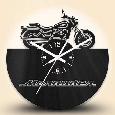 Suzuki VZ800 Marauder fa falióra