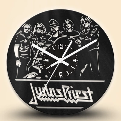 Judas Priest zenekaros fa falióra